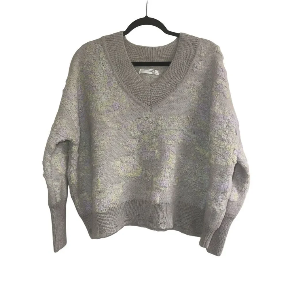 ✨Anthropologie Lucila Beige V-Neck Sz Small Sweater with Yellow Floral Motif✨